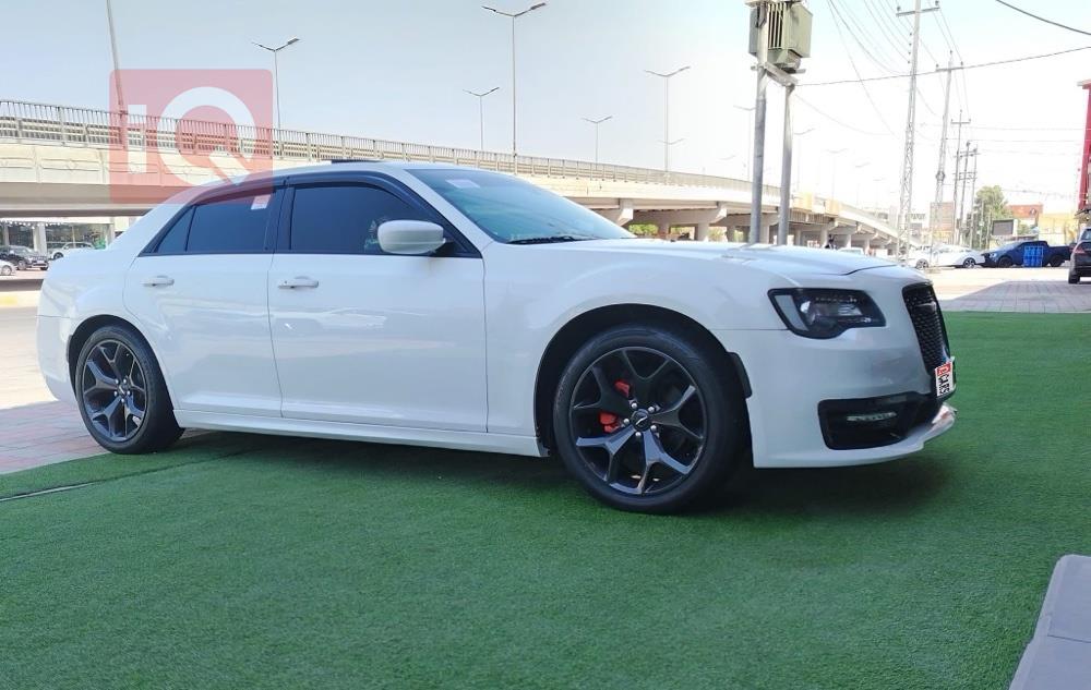 كرايسلر 300